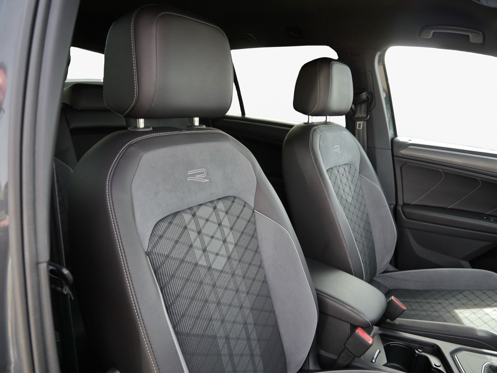 Volkswagen Tiguan - Bild 10