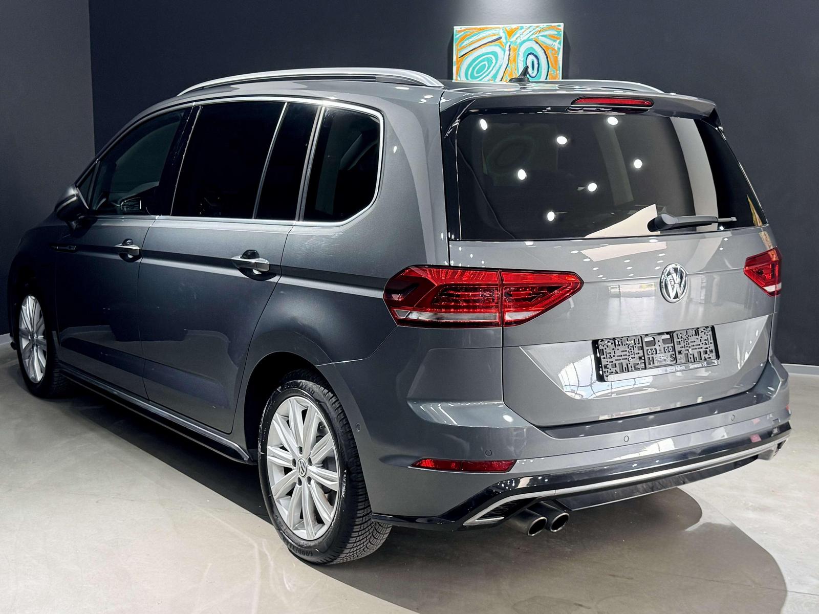 Volkswagen Touran Highline BMT/Start-Stop*R-Line*AHK*NAVI*T