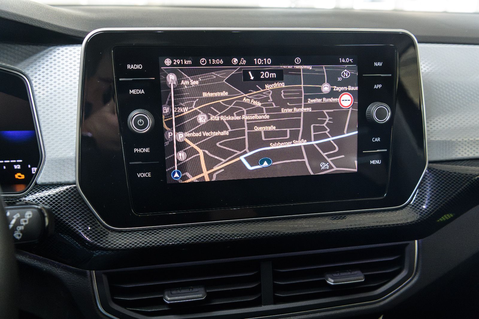 Fahrzeugabbildung Volkswagen T-Cross 1.0 TSI DSG 85 kW Energy+AHK+Kamera+Navi