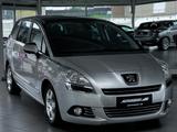 Peugeot 5008 2.0 HDi Family "PANORAMADACH 7-SITZE" - Peugeot 5008 aus 2012