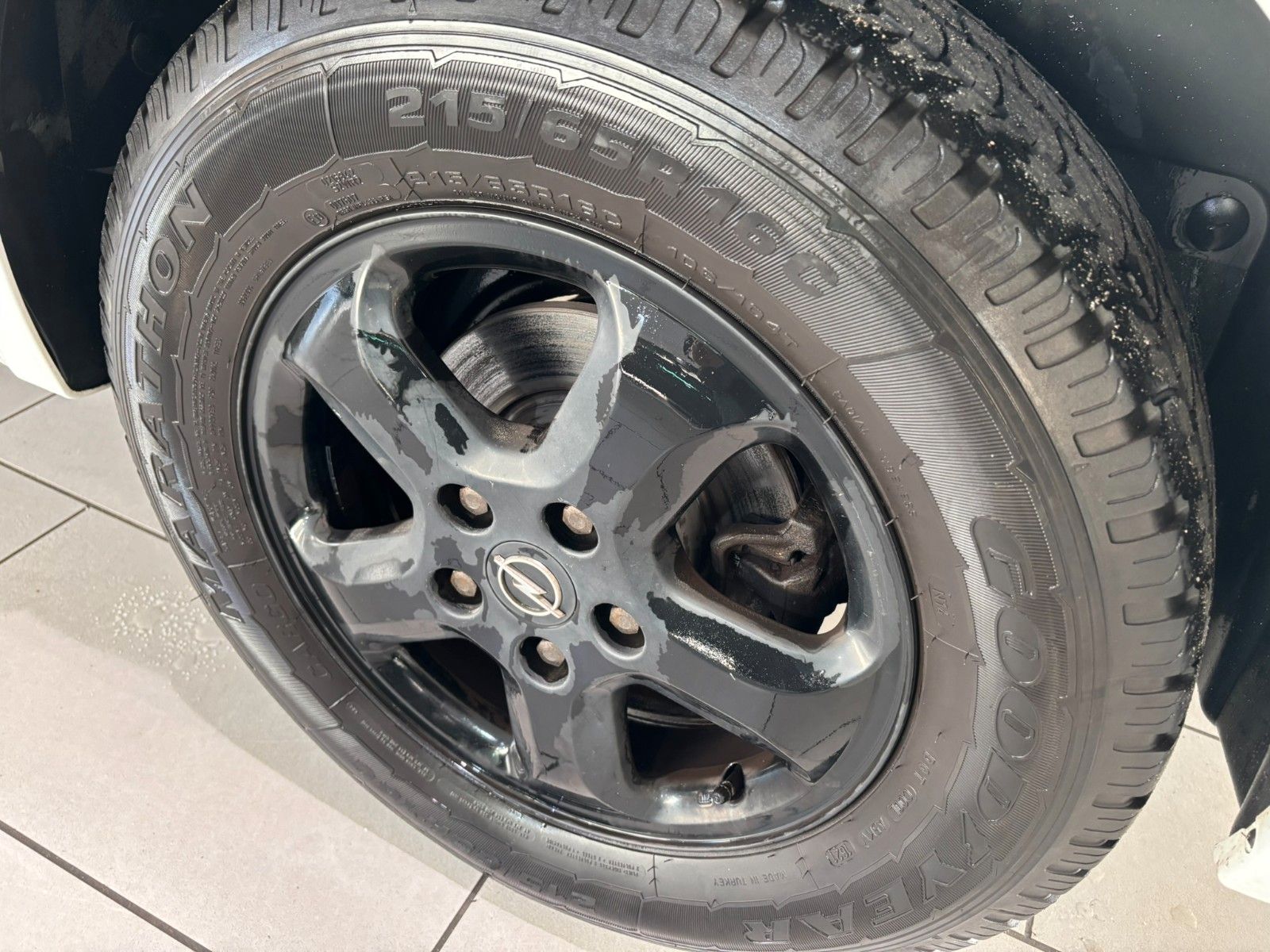 Fahrzeugabbildung Opel Vivaro 2.0D Kombi L1H1 9-SITZE/KLIMA/ALU/SolarPr