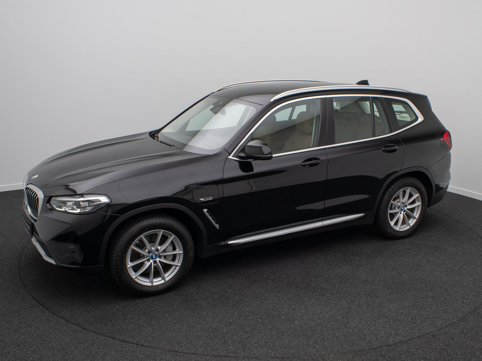 Fahrzeugabbildung BMW X3 xD30e Kamera DAB Sportsitz AHK Leder 18Zoll