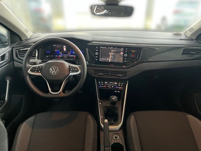 Fahrzeugabbildung Volkswagen Polo 1.0 TSI LIFE ACC GJR LED NAVI