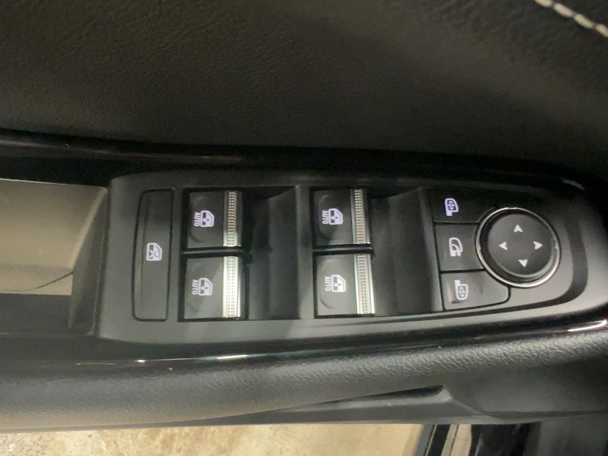 Renault Rafale - Bild 17