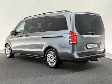 Mercedes V 220 - 5