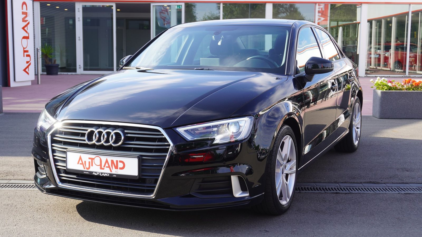 Audi A3 30 1.0 TFSI sport Bi-Xenon Navi Schiebedach