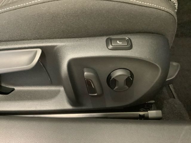 Superb Combi Selection110 kw TDI AHK NAVI MATRIX