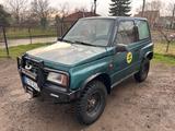 Suzuki Vitara 1.6 Deluxe Deluxe - Suzuki Vitara: Deluxe