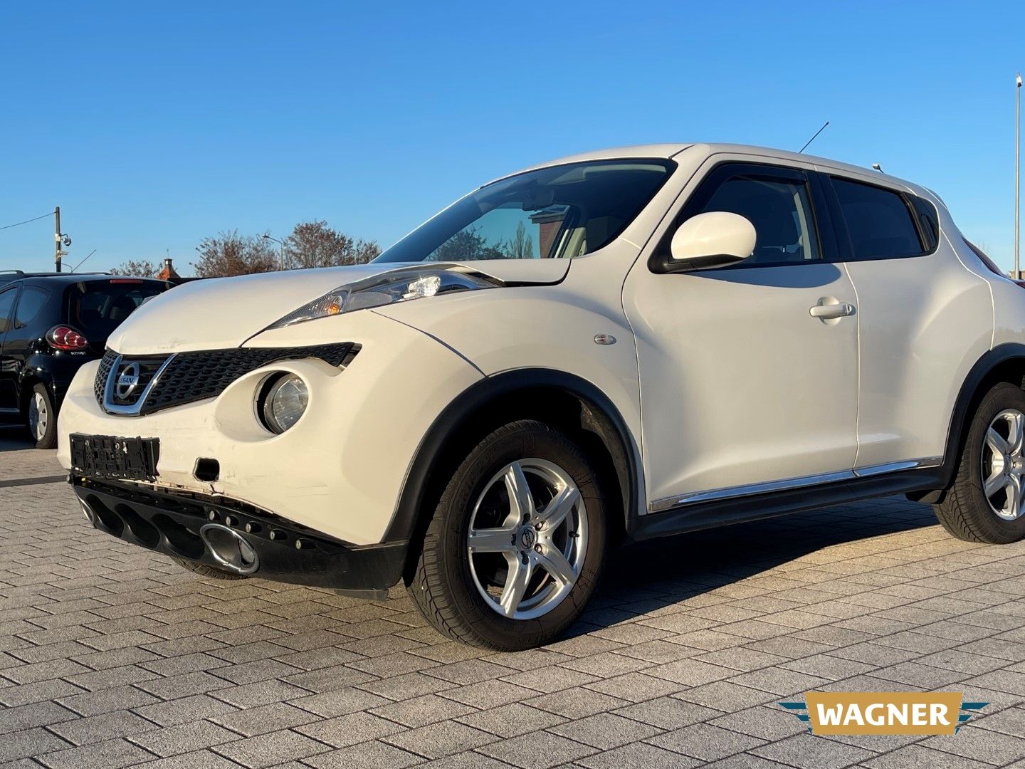 Fahrzeugabbildung Nissan Juke Acenta Rückfahrkamera leichter Frontschaden