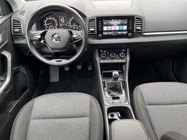 Skoda Karoq 1.0 TSI Clever *4XSHZ*DAB*LED*SHZ*PDC*TEL*