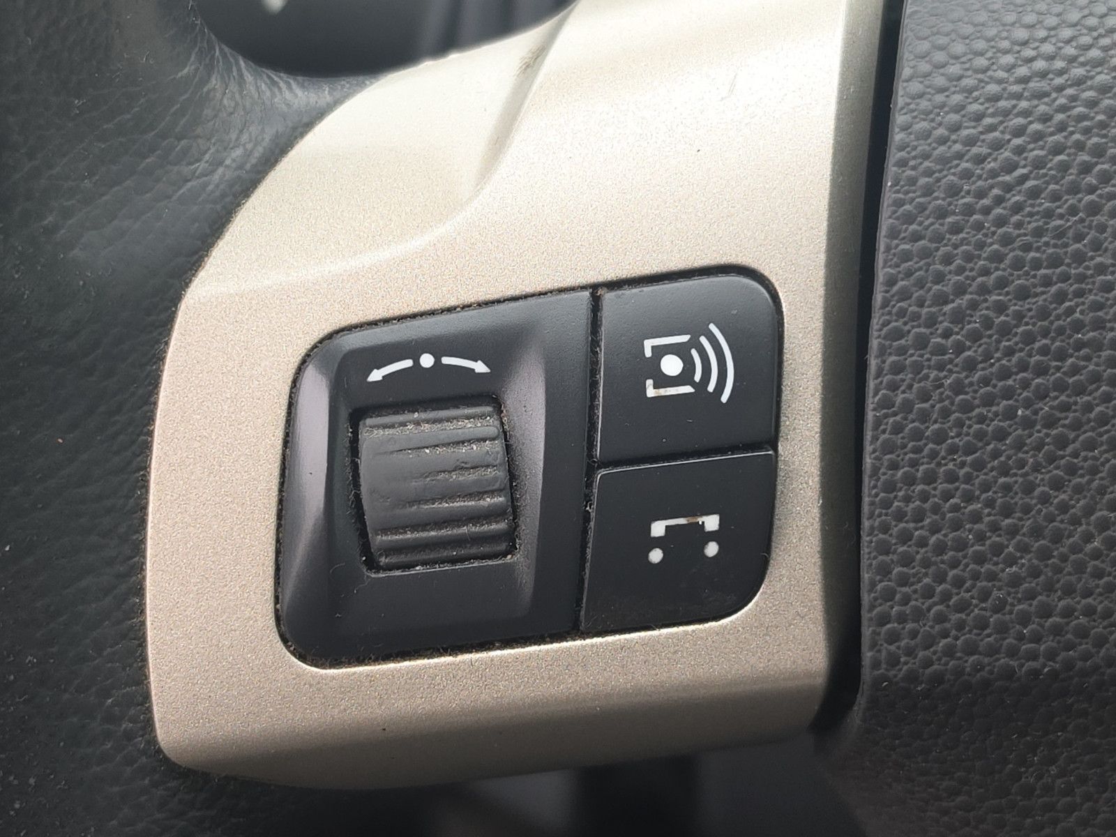 Fahrzeugabbildung Opel Astra H GTC Innovation TEMPOMAT KLIMA PDC