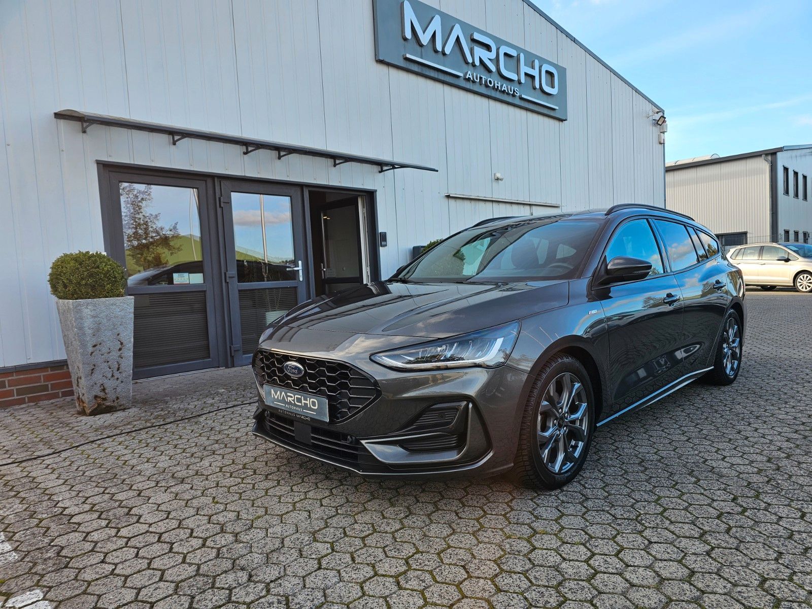 Ford Focus Turnier ST-Line*Automatik*CarPlay*R-Kamera
