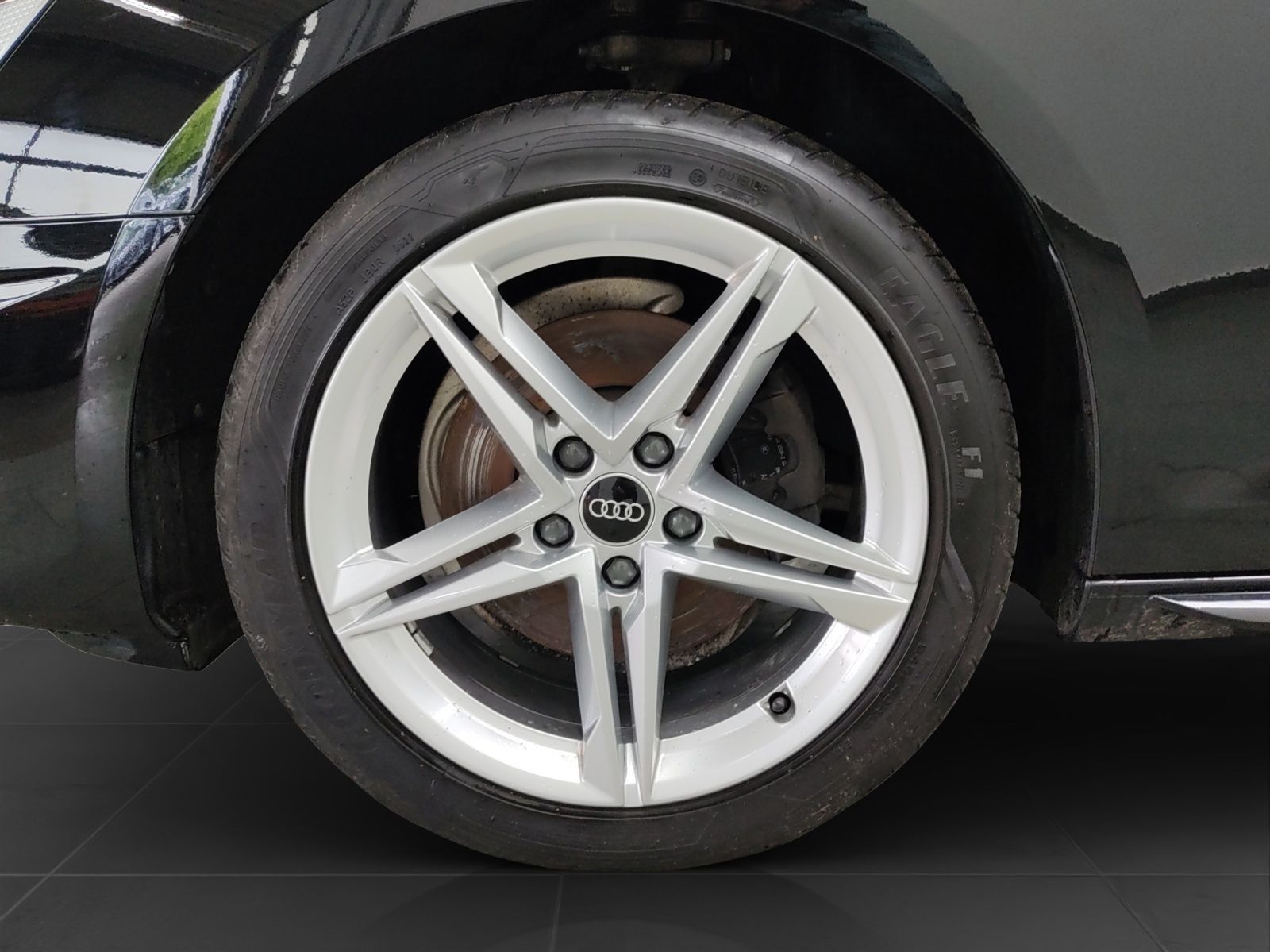 Audi A4 - Bild 9
