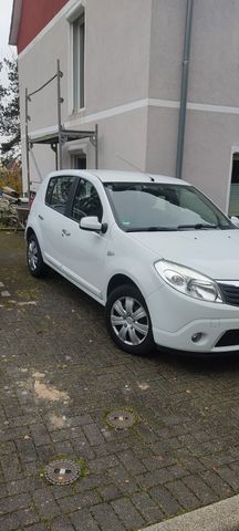 Dacia Sandero 1.6 MPI Lauréate Lauréate