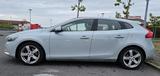 Volvo V40 T3 Momentum | Kamera, SHZ, BT | TÜV 09/26 - gebrauchte Volvo V40 aus dem Jahr 2012