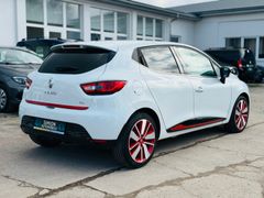 RENAULT Clio IV Luxe*Scheckheft*1.Hand*Tempomat*Navi