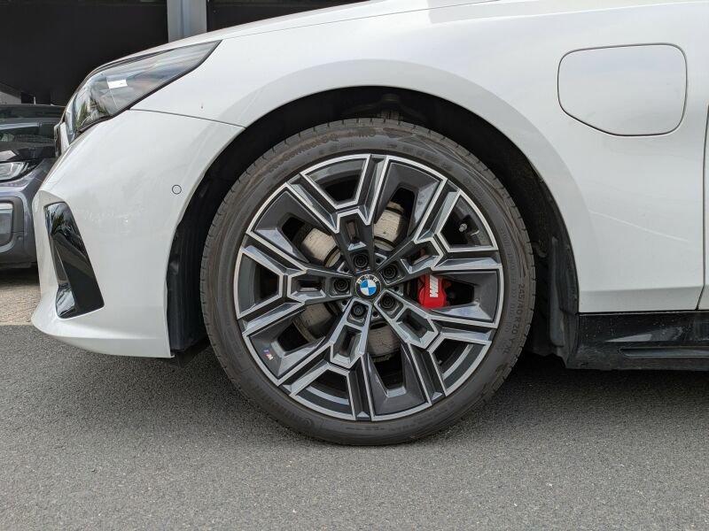 BMW 530e xDrive Tour. M Sport Sitzbelüftung. AHK.H&K
