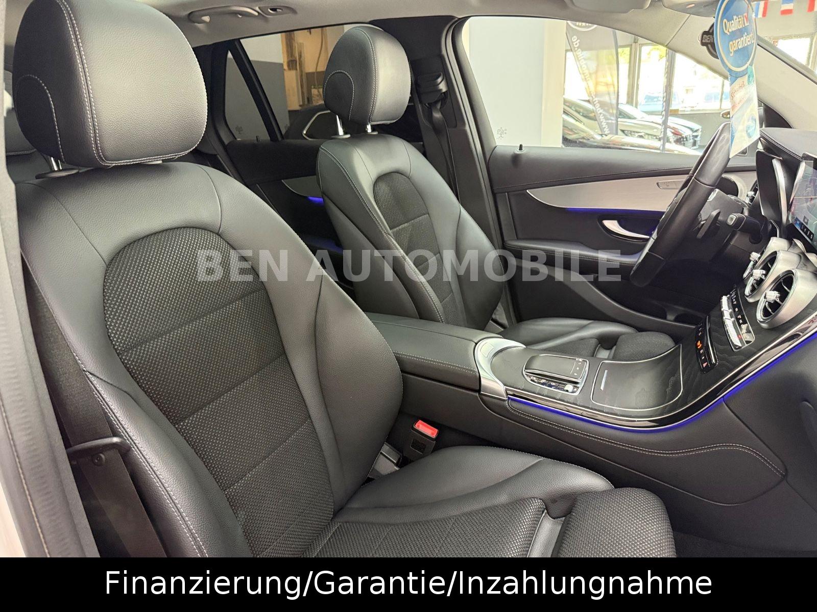 Mercedes-Benz GLC 300d 4Matic PANO+LED+RFK+AHK