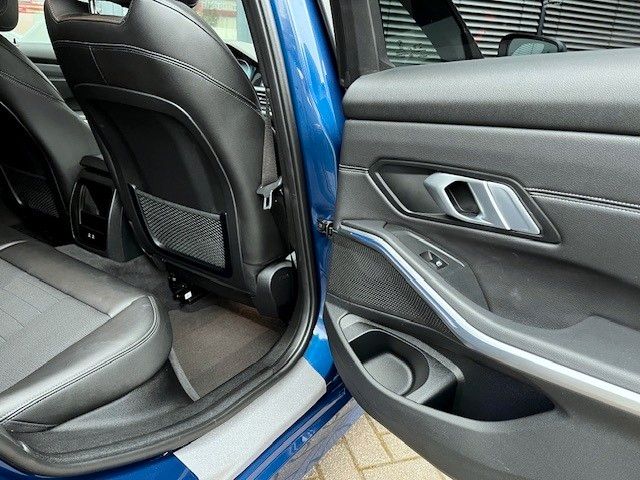 BMW 318d Touring LED LIVE-COCKPIT DRIVING KAMERA foto 23