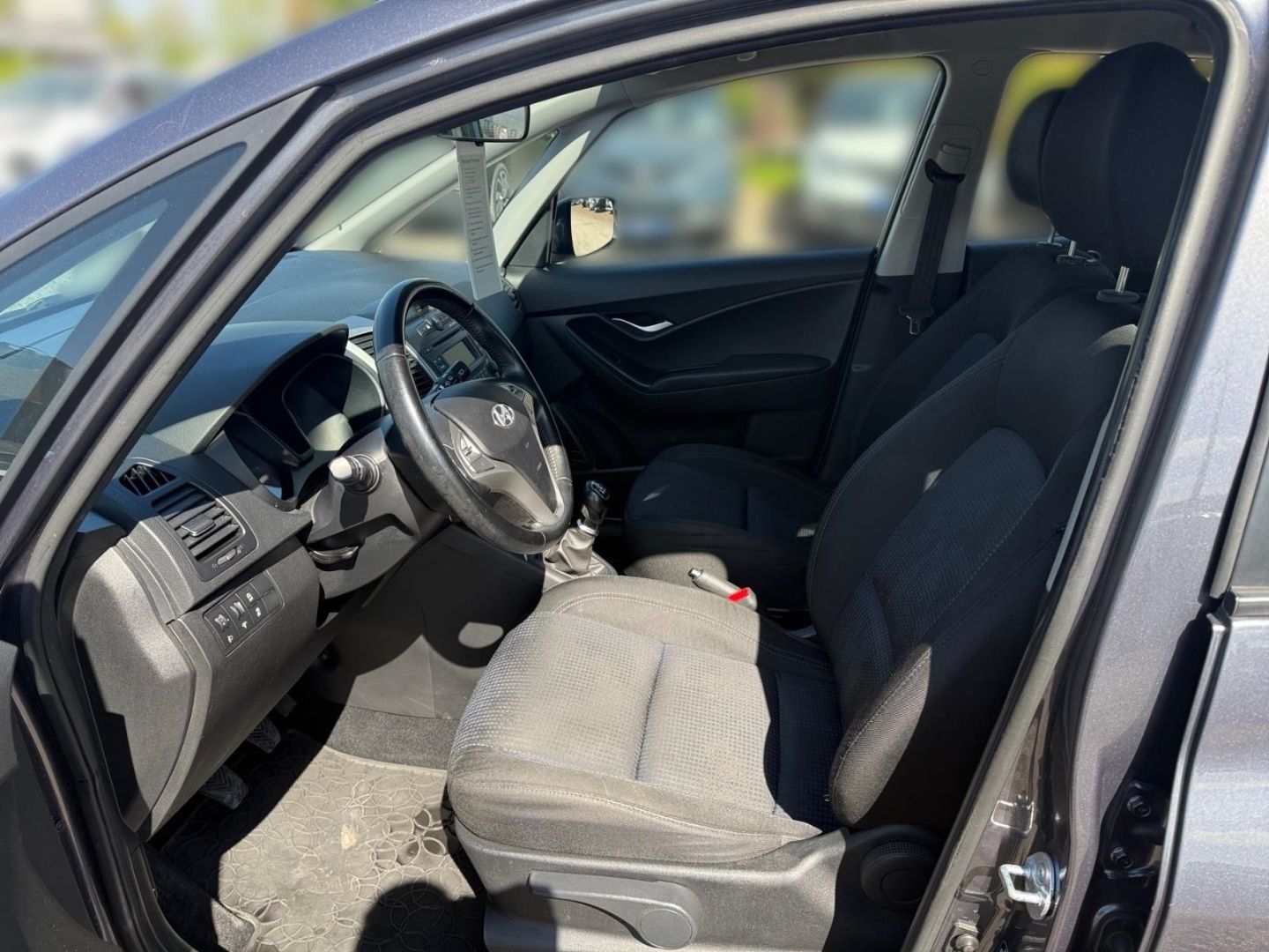 Fahrzeugabbildung Hyundai ix20 Comfort Plus 90 1.4 CRDI ALLWETTER+PDC+KLIM