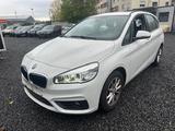 BMW 220i Active Tourer +Klima+Navi+PDC+ALU - BMW 220 in Frankfurt (Main)