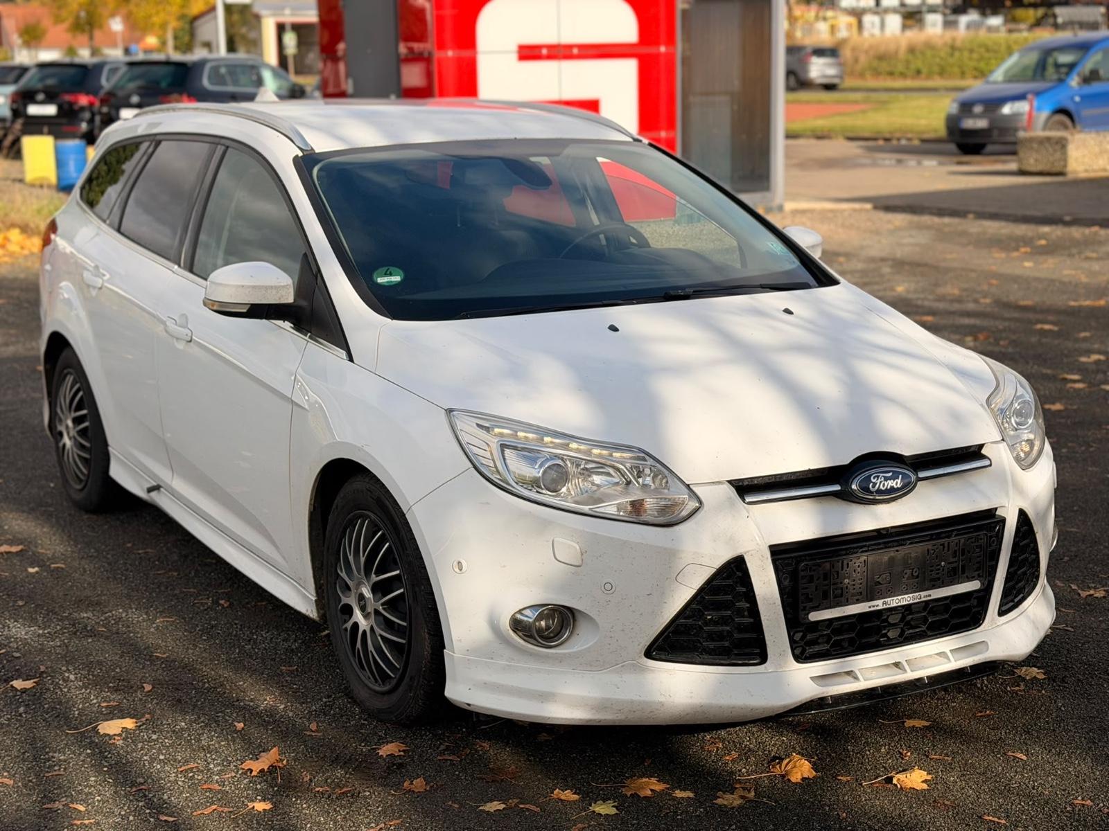 Ford Focus 2013 — фото 10