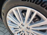 Land Rover Discovery 3.0 TD6 HSE  mit ATM - Land Rover Discovery mit Diesel-Antrieb: Geländewagen, 3.0