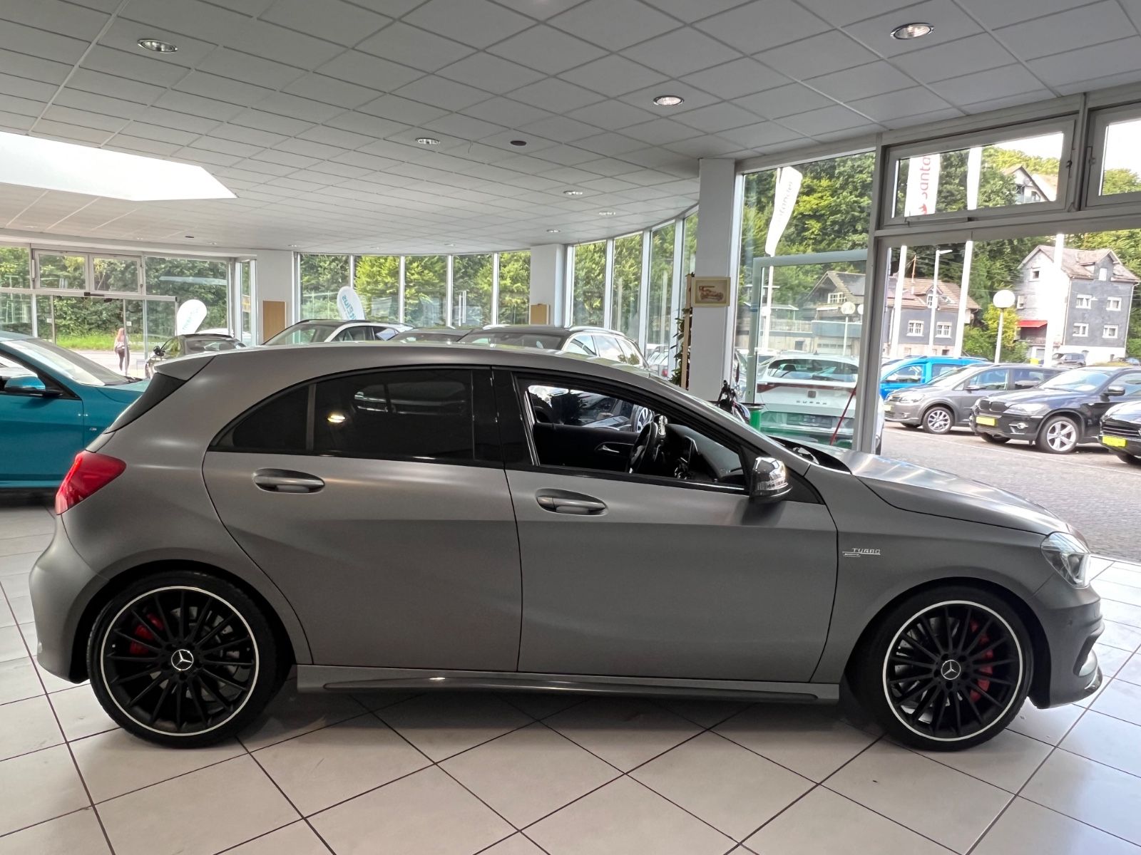 Fahrzeugabbildung Mercedes-Benz A 45 AMG 4Matic*MATT-GRAU*PERFORMANCE SITZE&AUSP