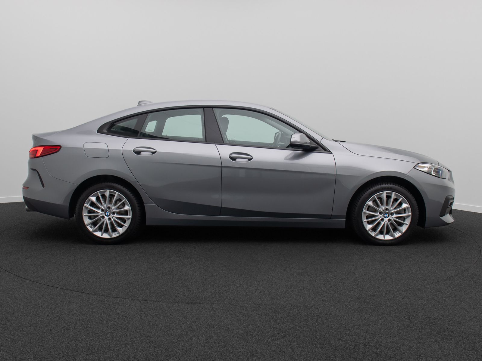 Fahrzeugabbildung BMW 220 Gran Coup&eacute; HUD DAB Sport AdaptLED PDC Leder