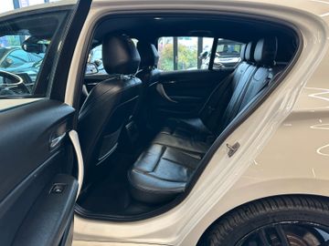 MYAUTOCENTER – Gebraucht- und Jahreswagen mit Werkstattservice in Pfaffenhofen BMW 118 *M-PAKET*SHADOW*LED*VOLLLEDER*TEMPO*KLIMA*