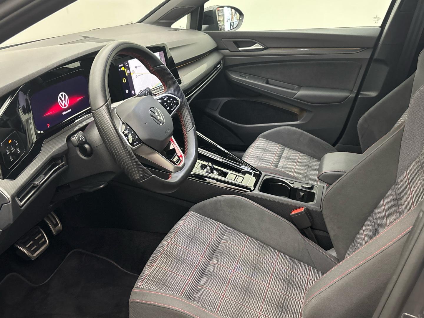 Volkswagen Golf VIII GTI 2.0 TSI DSG CarPlay LED ACC, миниатюра 9