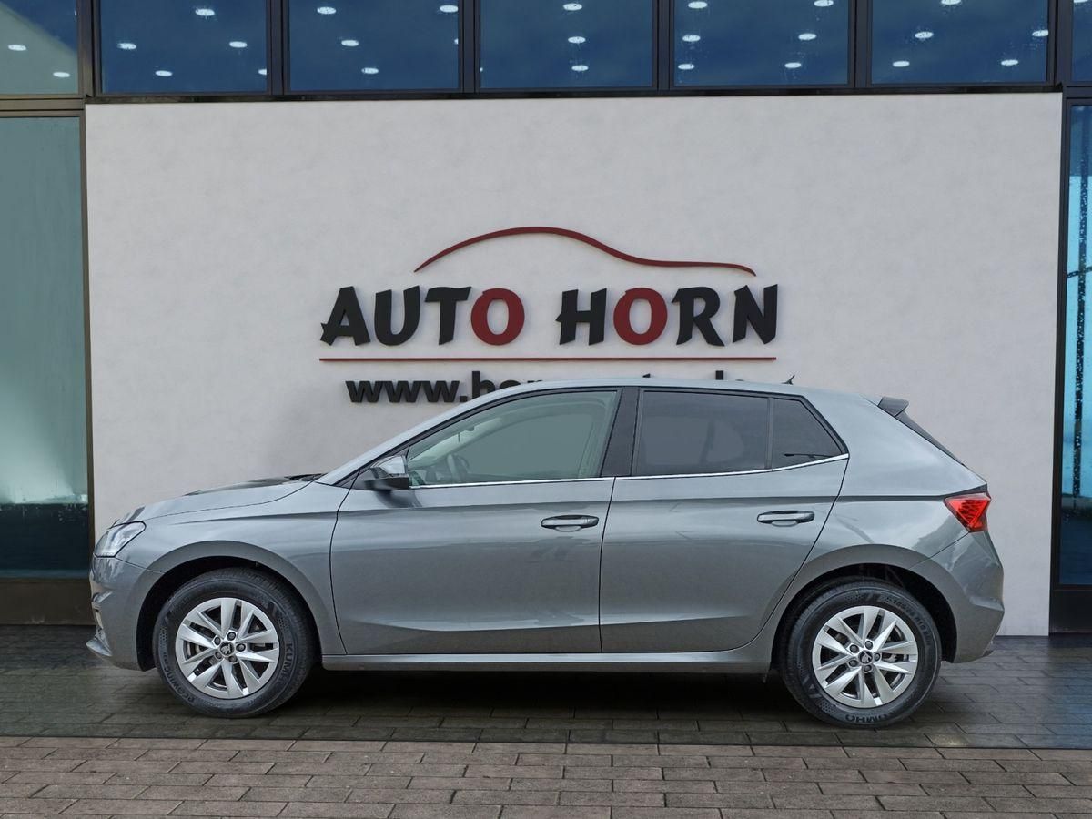 Skoda Fabia 1.0 TSI*Klima*Smartlink*LED*Alu*Einpark*AP imagem 3