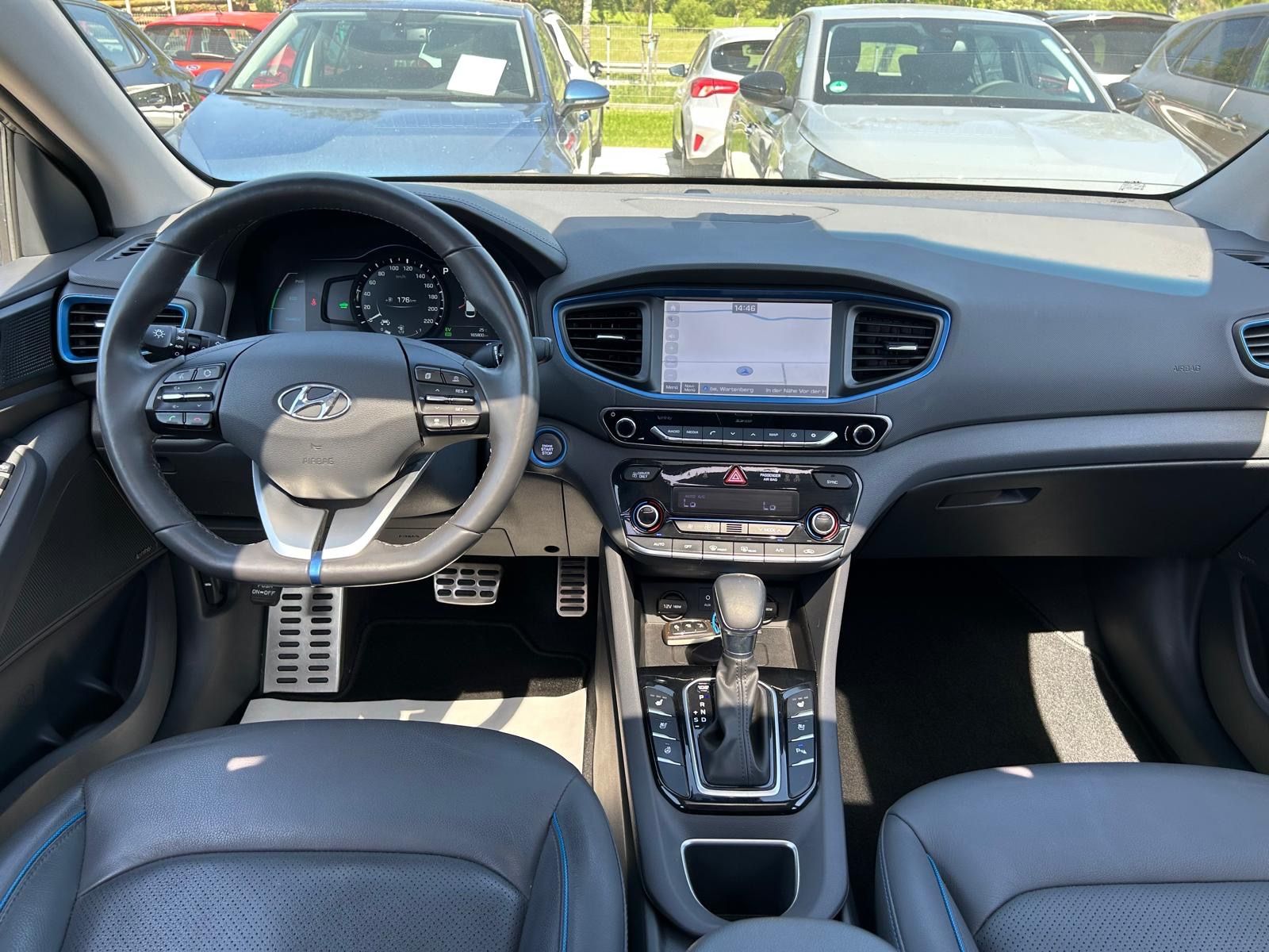 Fahrzeugabbildung Hyundai IONIQ Hybrid Premium°Leder°Kamera°Schiebedach°