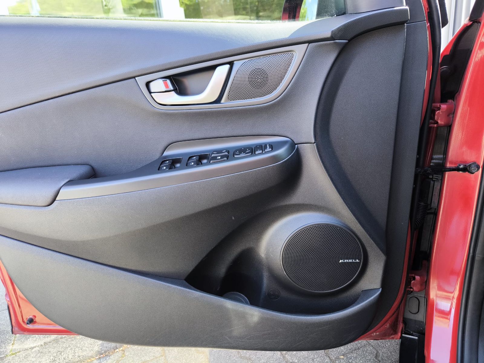Fahrzeugabbildung Hyundai Kona Premium GLASD+LED+NAVI+KAM+SHZ+AHK+ACC+