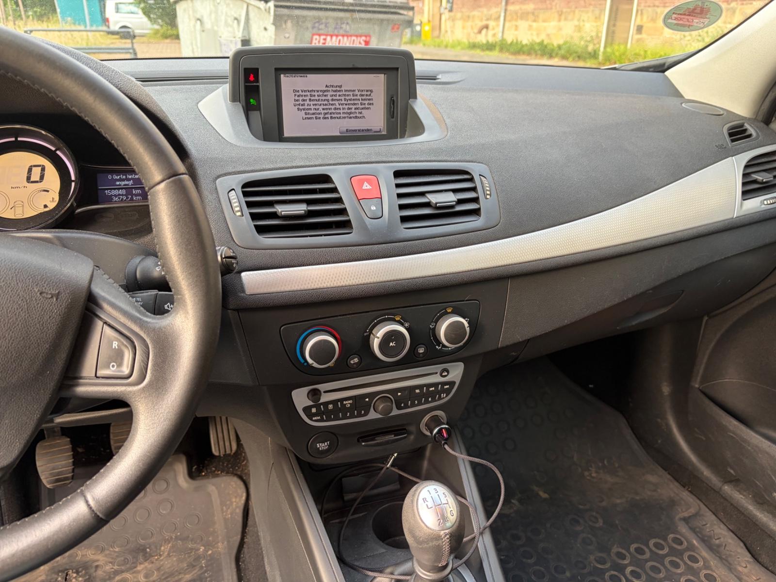 Renault Megane 2009 — photo 10