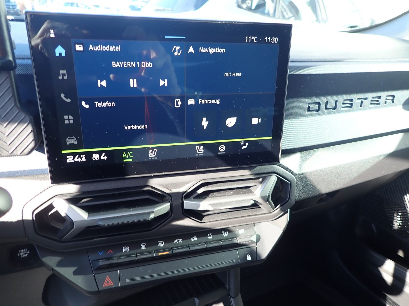 Fahrzeugabbildung Dacia Duster Hybrid 140 Journey