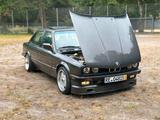 BMW E30 325i  aus 2. Hand - BMW 325 in Duisburg