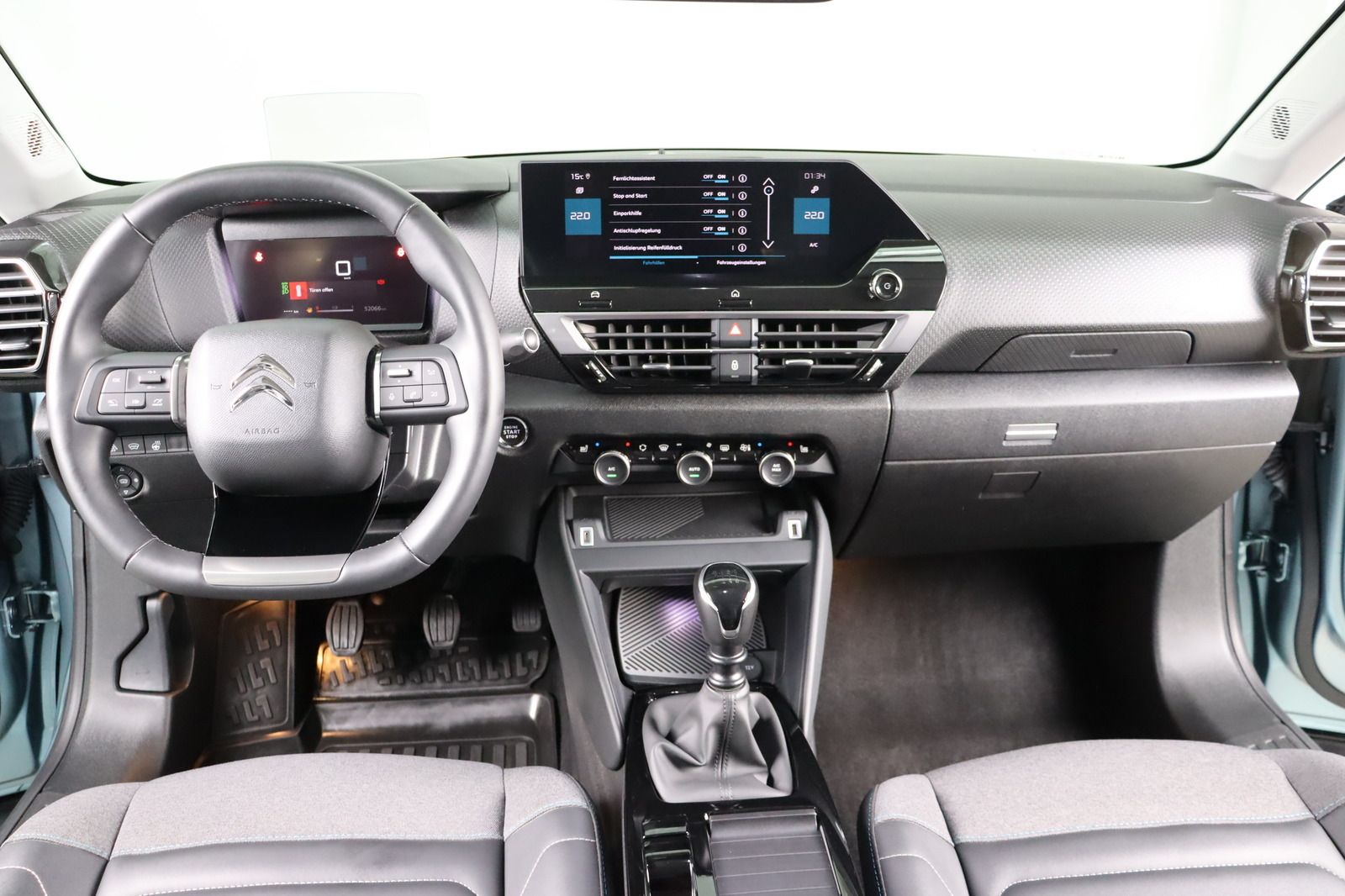 Fahrzeugabbildung Citroën C4 Shine PT 130 * HUD * LED * Navi *