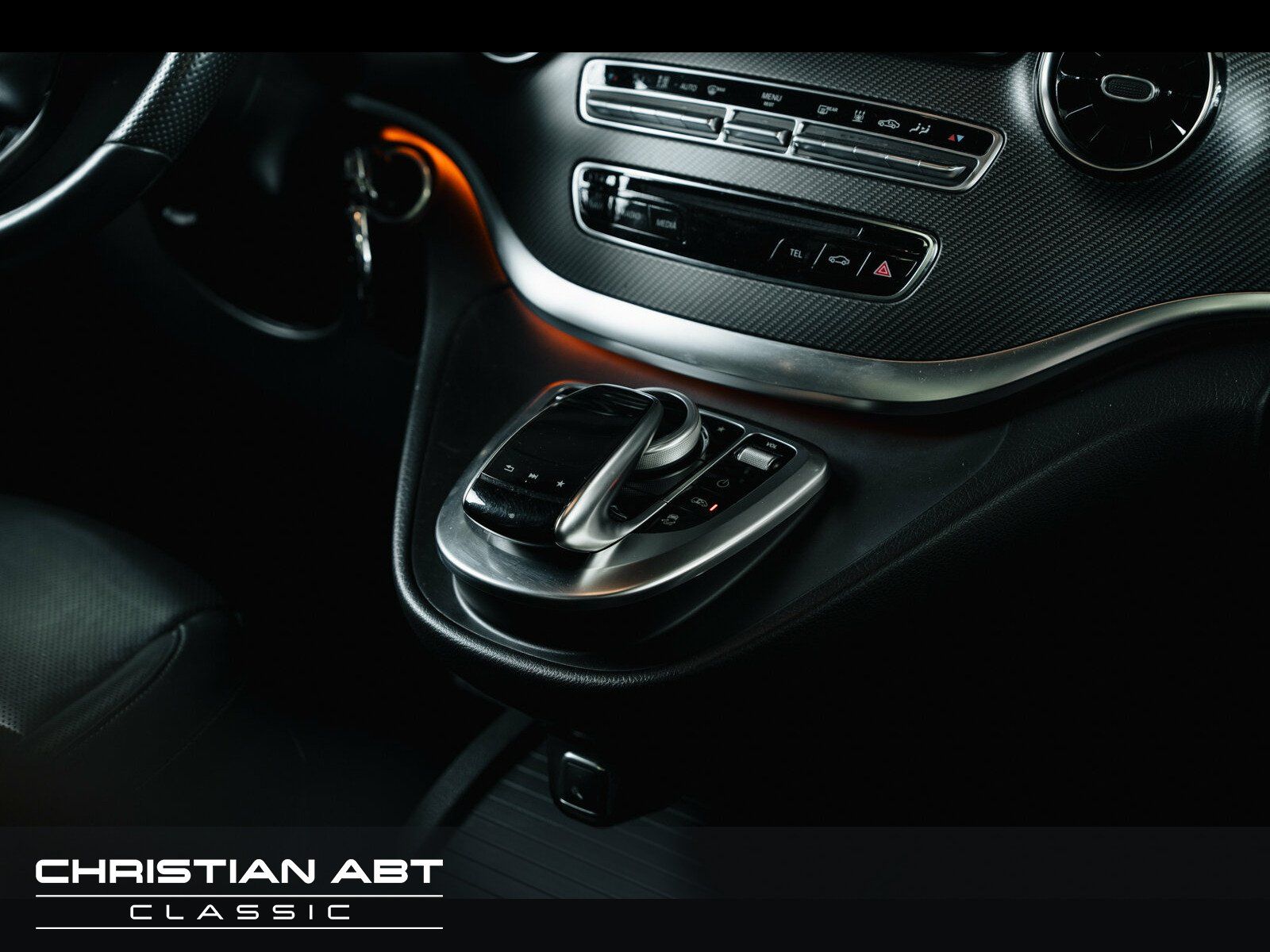 Fahrzeugabbildung Mercedes-Benz V 300 d AMG-Line Avantgarde 4MATIC