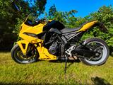 Suzuki GSX-8R aus 08/2025; 1. Hand ; 1.900 km - SUZUKI 900 R