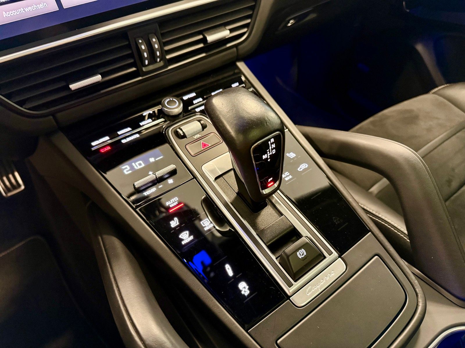 Fahrzeugabbildung Porsche Cayenne Coupe GTS AHK/ACC/HeadUp/22Zoll