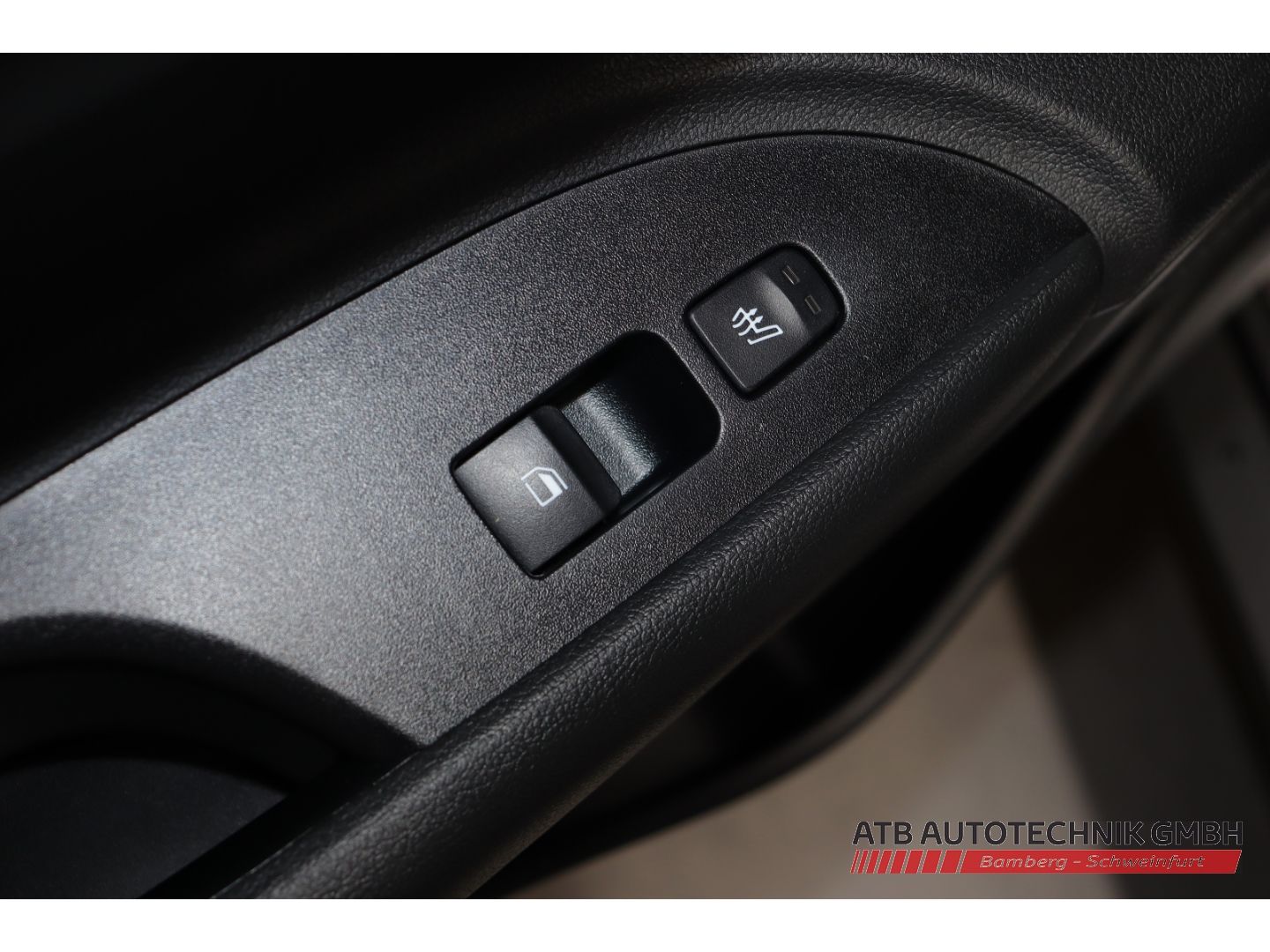 Fahrzeugabbildung Hyundai BAYON MY25 Trend 1.0 T-GDI 100 PS 7-DCT 2WD Komf