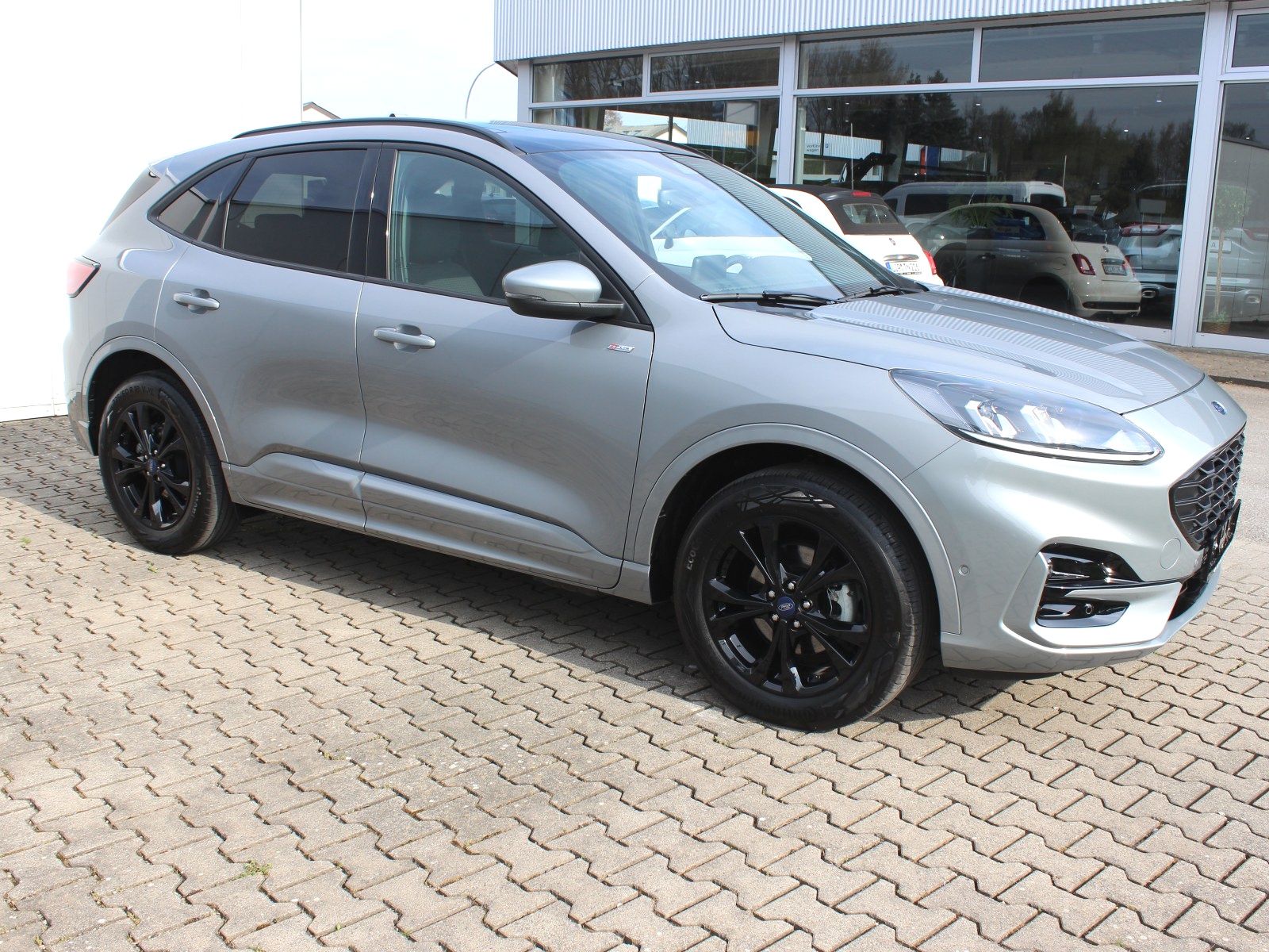Fahrzeugabbildung Ford Kuga Plug-In Hybrid ST-Line 2,5 Duratec