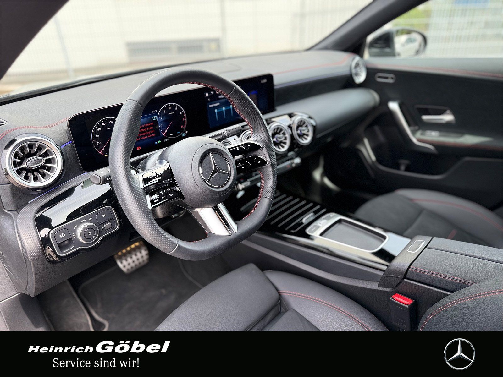 Fahrzeugabbildung Mercedes-Benz CLA 200 AMG*360°*AMBIENTE*KEYLESS*MULTIBEAM*