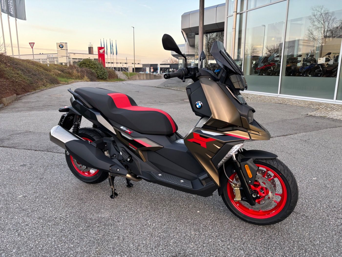 Fahrzeugabbildung BMW C 400 X Rugged Komfort-Paket