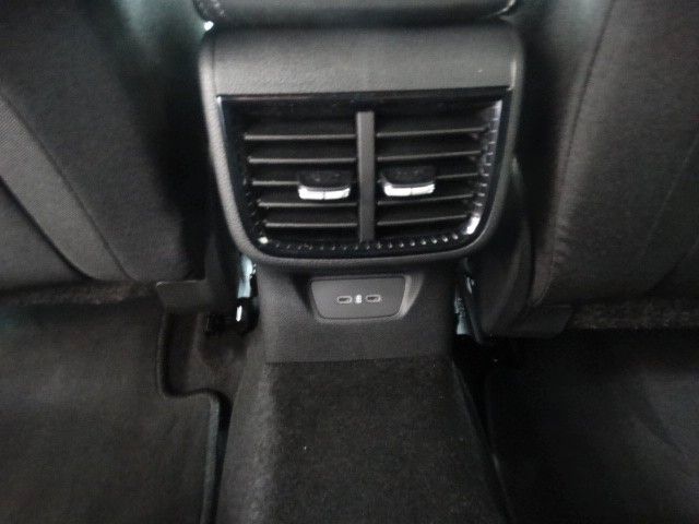 ŠKODA Fabia Fabia Monte Carlo 1.0 TSI DSG – Bild 14 von 14