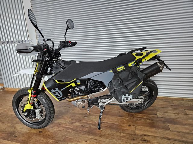 Husqvarna 701 Supermoto 2023