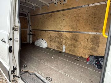 Volkswagen Crafter - 12