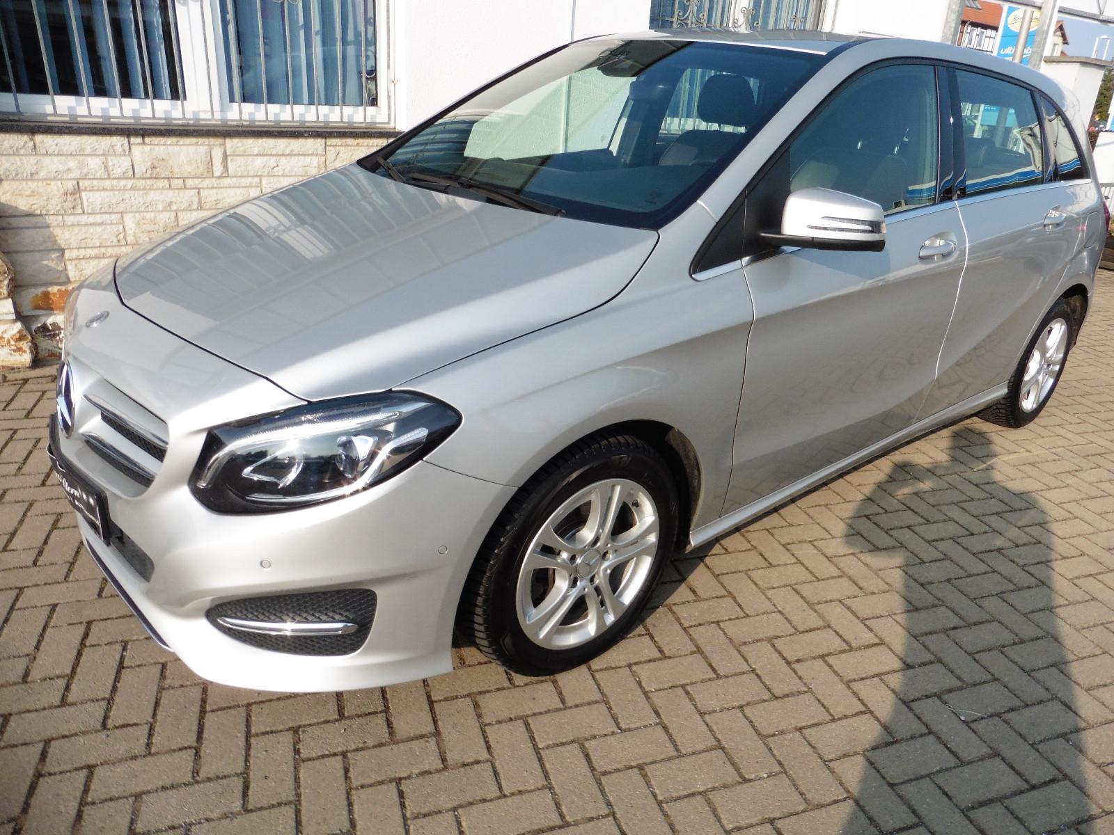 Mercedes-Benz B 200 Urban*LED*NAVI*PDC*WR*Tempomat*Teilleder..