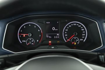 Volkswagen T-Roc - 8